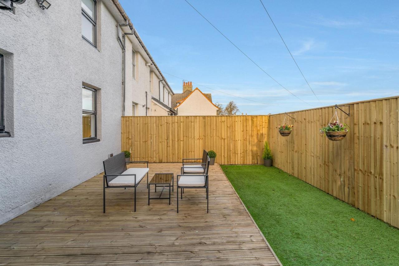 Parkside 2 Bedroom House Near Dunfermline & Edinburgh Exterior foto